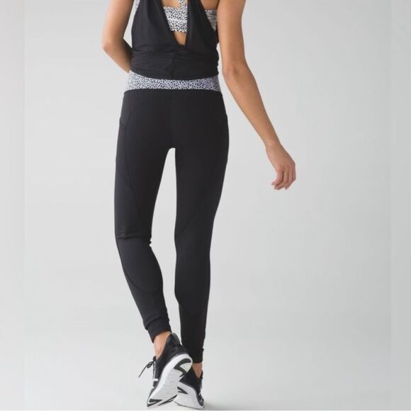 Lululemon All The Right Places Legging Black Miss Mosaic White - Picture 4 of 11
